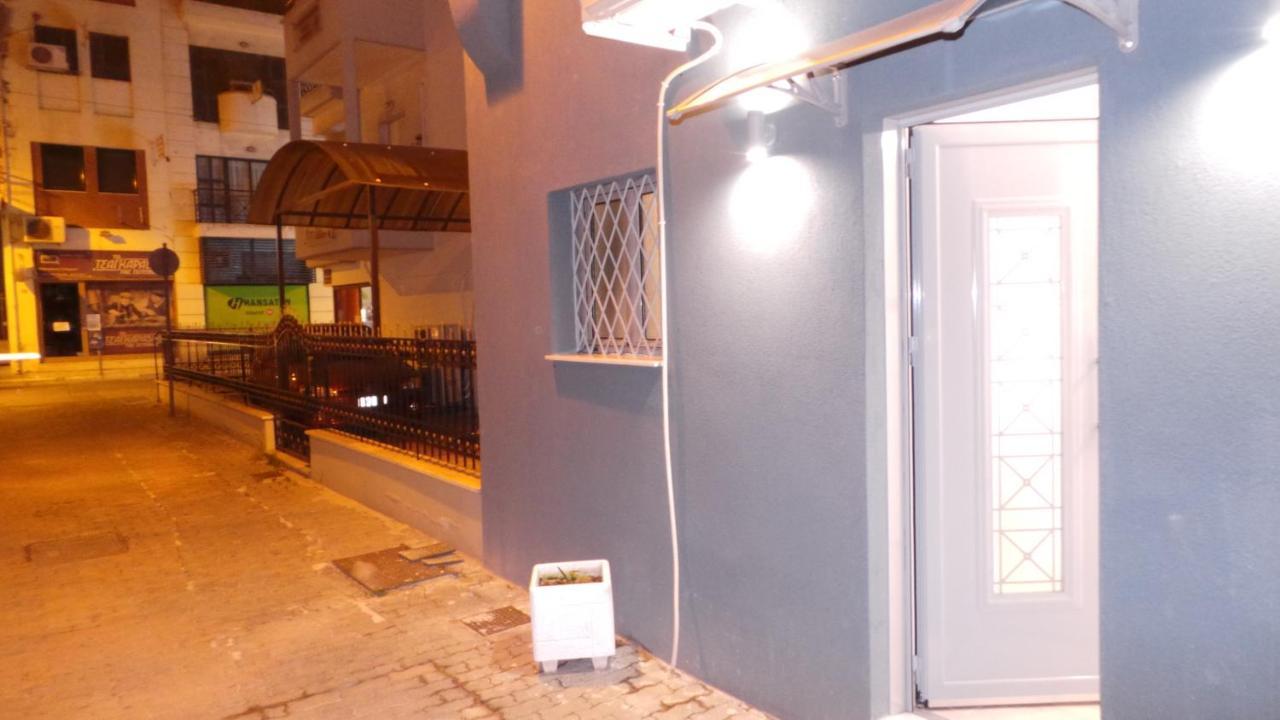 Katie'S Blue House Apartment Volos Bagian luar foto